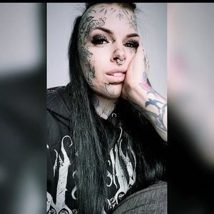 Meet your Posher, Melanie